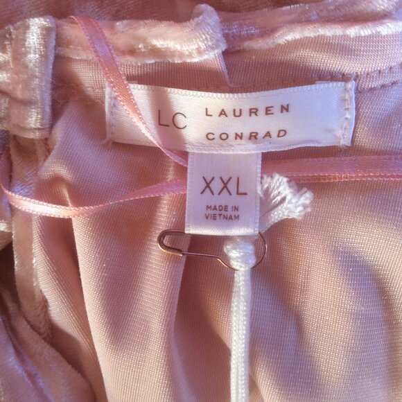 LC Lauren Conrad NWT Pink Crushed Velvet Fairy Pleated Neck Whimsy Top Size XXL - Picture 4 of 7